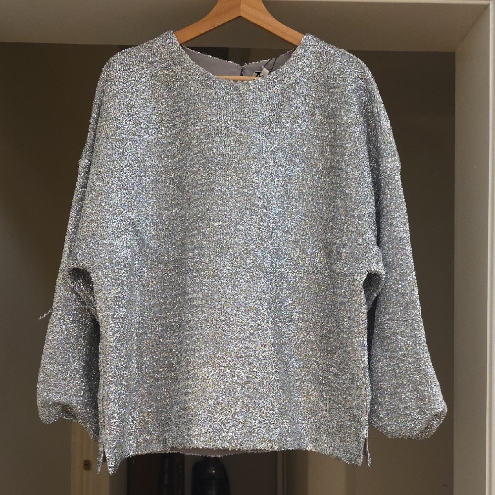 NEW RHODE LAURA TEXTURED LONG SLEEVE SILVER TOP SIZE M